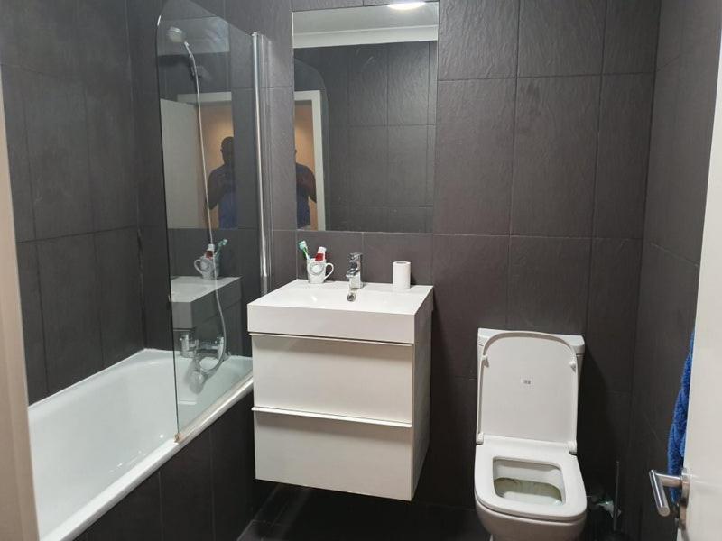 Double Room With Shared Bathroom Londres Exterior foto